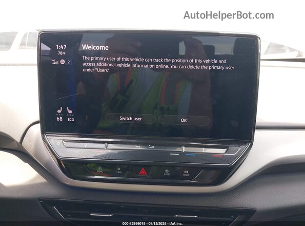 1V2FMPE88PC015195 2023 VOLKSWAGEN ID.4 Серебряный 