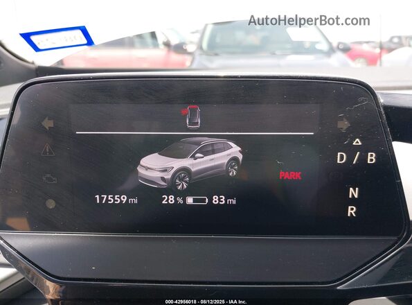 1V2FMPE88PC015195 2023 VOLKSWAGEN ID.4 Серебряный 