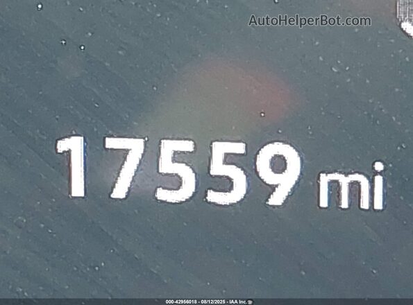 1V2FMPE88PC015195 2023 VOLKSWAGEN ID.4 Серебряный 