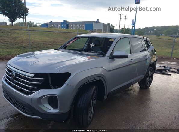 1V2JR2CA3RC533450 2024 VOLKSWAGEN ATLAS Серебряный Вид спереди