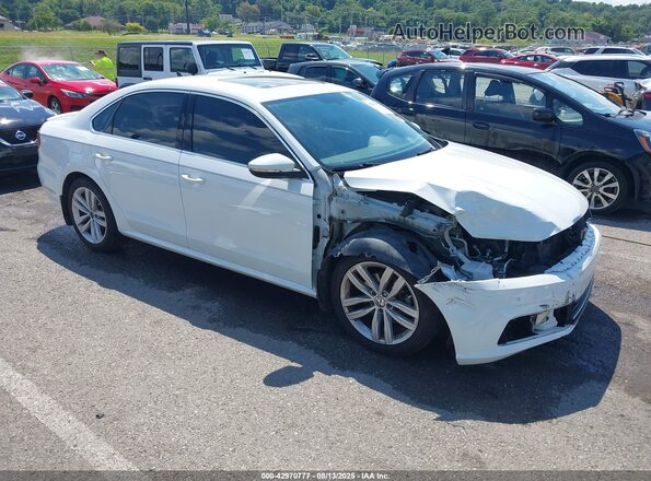 1VWBA7A32JC016723 2018 VOLKSWAGEN PASSAT White Przód prawy