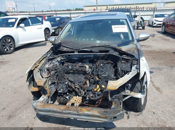 1VWBA7A3XJC027288 2018 VOLKSWAGEN PASSAT Silver Front view