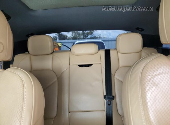 WP1AB2A52JLB36777 2018 PORSCHE MACAN Silver Vista interior trasera