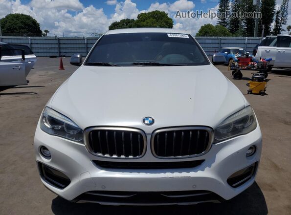 5UXKU2C5XJ0X48819 2018 BMW X6 White Widok z tyłu
