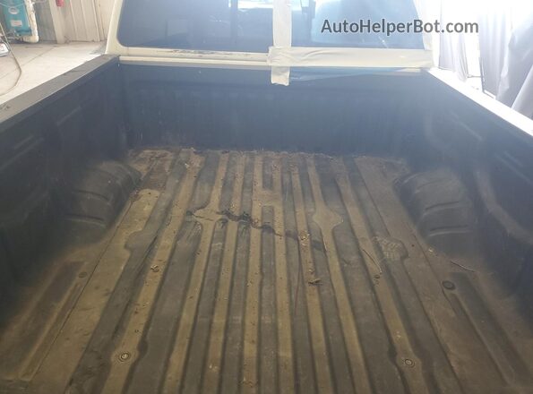 1N6AA1EC5NN107059 2022 NISSAN TITAN Белый 