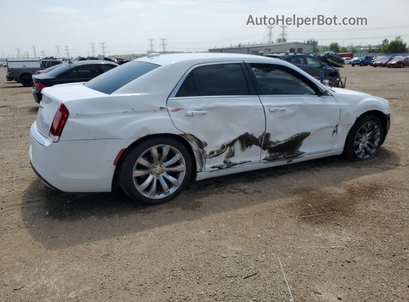 2C3CCAAG8JH250061 2018 CHRYSLER 300 White Rear right