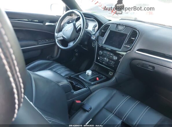 2C3CCABG4MH520485 2021 CHRYSLER 300 Gray Вид салону спереду