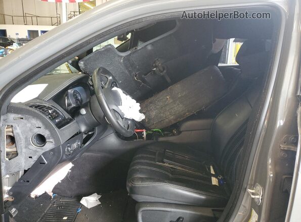 2C3CCAGG8JH149643 2018 CHRYSLER 300 Gray Front interior view