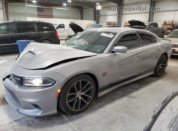2C3CDXGJ9JH265719 2018 DODGE CHARGER Silver Vista tres cuartos delantera izquierda