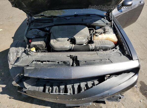 2C3CDZAG4JH199749 2018 DODGE CHALLENGER Gray Widok wnętrza z tyłu