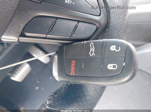 2C3CDZBT0JH146560 2018 DODGE CHALLENGER Red Vista del salpicadero