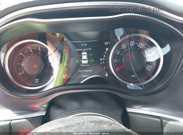 2C3CDZBT0JH146560 2018 DODGE CHALLENGER Red Vista de los asientos traseros