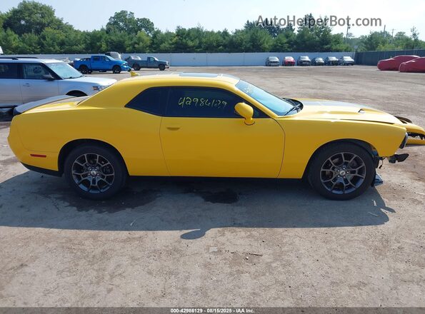 2C3CDZGG2JH289019 2018 DODGE CHALLENGER Yellow Widok wnętrza 360 stopni