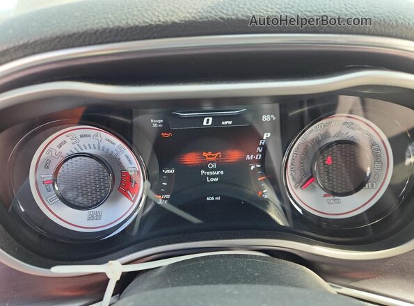2C3CDZH99JH101287 2018 DODGE CHALLENGER Red Vista del cuadro de instrumentos