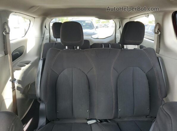 2C4RC1AGXJR194933 2018 CHRYSLER PACIFICA Red Հետևի նստատեղերի տեսք