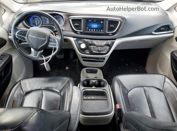 2C4RC1BG3JR234798 2018 CHRYSLER PACIFICA Blue Առջևի վահանակի տեսք