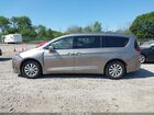 2018 Chrysler Pacifica Touring L Brown vin: 2C4RC1BG3JR237166