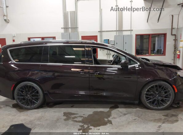 2C4RC1CG2JR274207 2018 CHRYSLER PACIFICA Purple Vista interior trasera