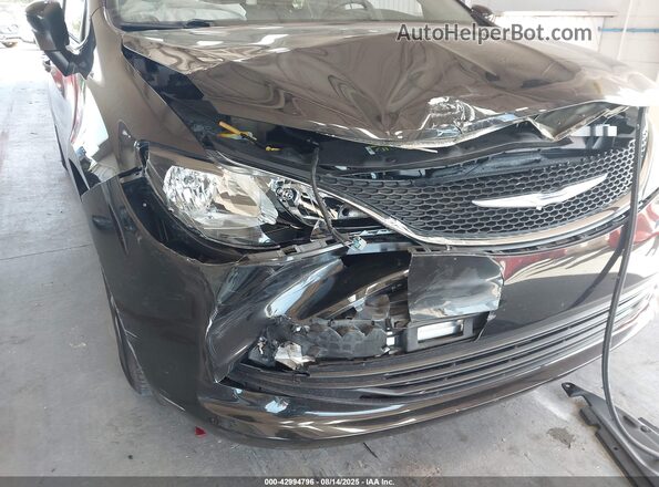 2C4RC1CG2JR351416 2018 CHRYSLER PACIFICA Black Widok z przodu
