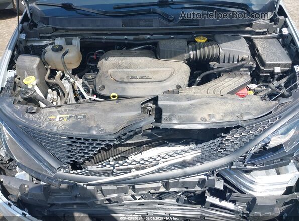 2C4RC1CG8PR611052 2023 CHRYSLER VOYAGER Silver Widok z tyłu