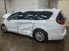 2018 Chrysler Pacifica Touring Plus White vin: 2C4RC1FG2JR128563