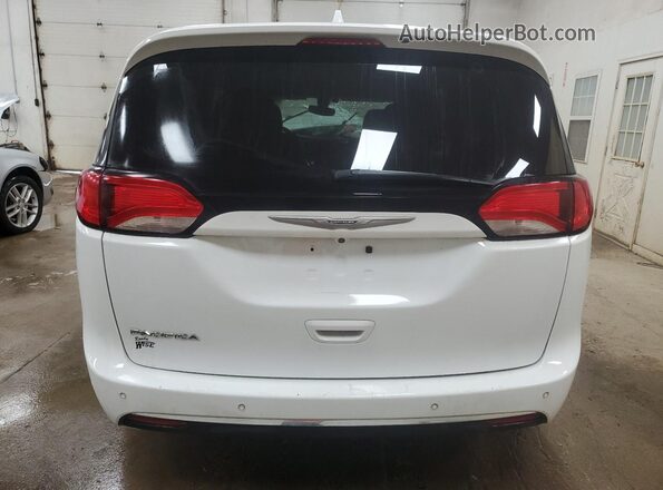 2C4RC1FG2JR128563 2018 CHRYSLER PACIFICA White Widok z tyłu