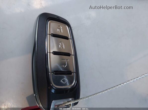 2C4RC1GG0JR185438 2018 CHRYSLER PACIFICA White Առջևի վահանակի տեսք