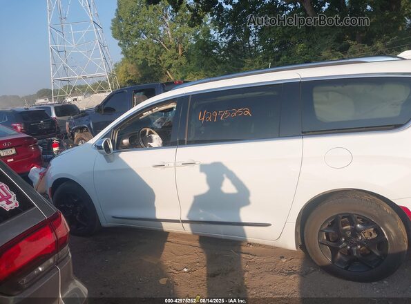 2C4RC1GG0JR232810 2018 CHRYSLER PACIFICA Белый 