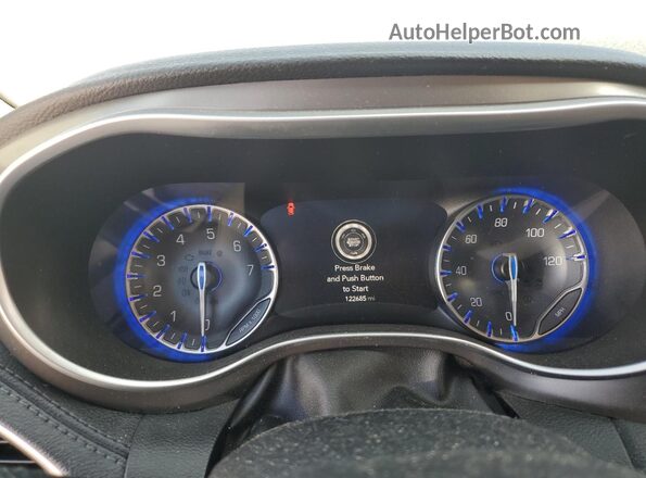 2C4RC1GG3JR251948 2018 CHRYSLER PACIFICA Серебряный Вид щитка приборов