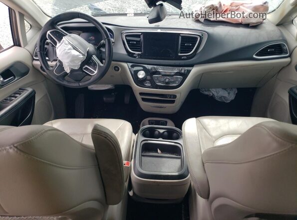 2C4RC1L70JR164434 2018 CHRYSLER PACIFICA Серый Вид панели приборов