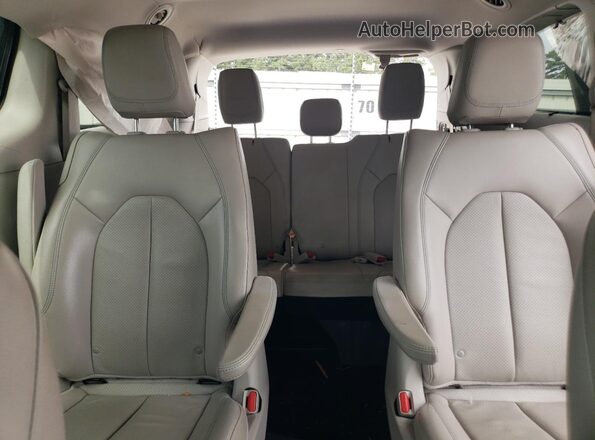2C4RC1L70JR164434 2018 CHRYSLER PACIFICA Серый Вид задних сидений