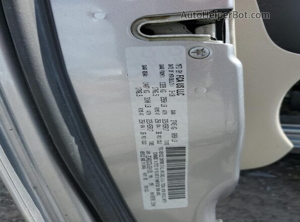 2C4RDGCGXJR241391 2018 DODGE GRAND Silver Սալոնի 360 աստիճան տեսք