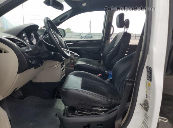 2C7WDGCG3JR332170 2018 DODGE GRAND White Widok wnętrza z przodu