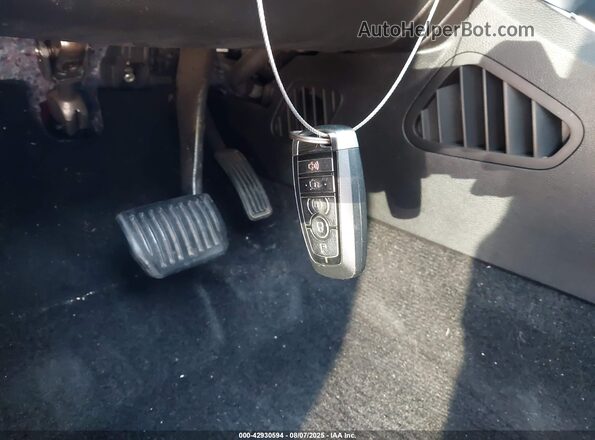 2FMPK4J96JBC26925 2018 FORD EDGE Красный Вид панели приборов