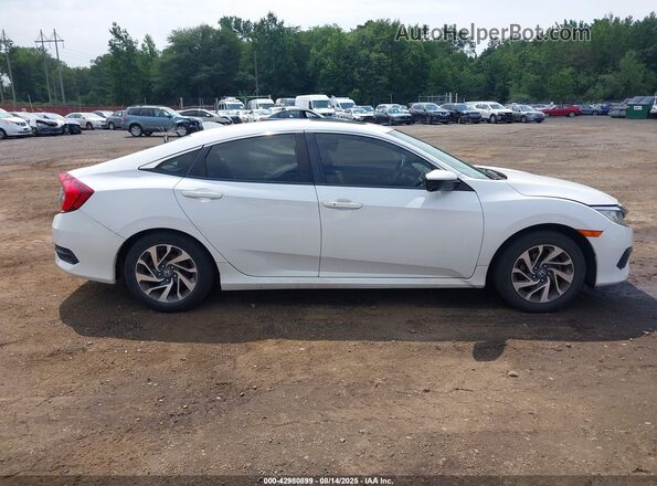 2HGFC2F78JH547369 2018 HONDA CIVIC White Սալոնի հետևի տեսք