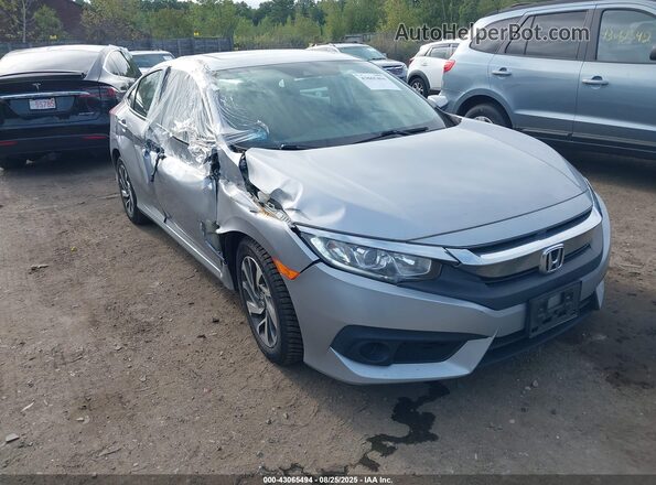 2HGFC2F86JH527467 2018 HONDA CIVIC Silver Передня права чверть
