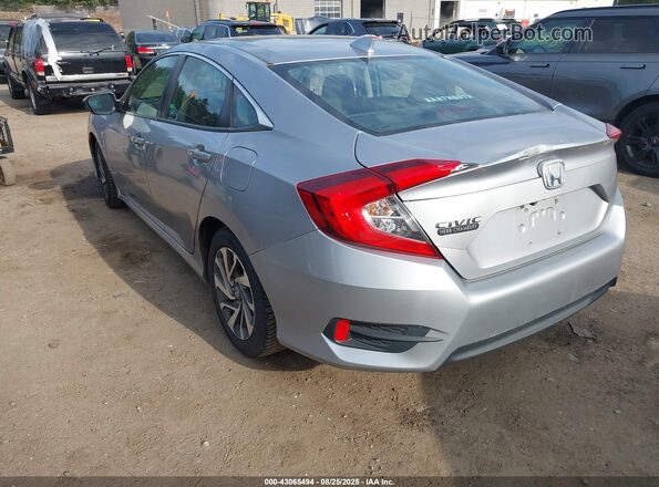 2HGFC2F86JH527467 2018 HONDA CIVIC Silver Задня ліва чверть
