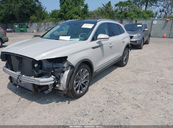 2LMPJ8K93NBL27343 2022 LINCOLN NAUTILUS Белый Передняя левая четверть