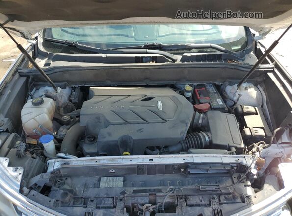 2LMPJ8LPXJBL18291 2018 LINCOLN MKX White Vista del compartimento del motor