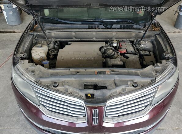 2LMPJ8LRXJBL11214 2018 LINCOLN MKX Maroon Vista del compartimento del motor