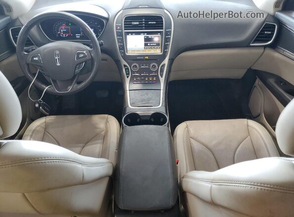 2LMPJ8LRXJBL11214 2018 LINCOLN MKX Maroon Vista del salpicadero