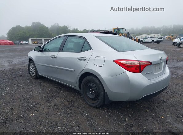 2T1BURHE8JC004399 2018 TOYOTA LL Серебряный Задняя левая четверть