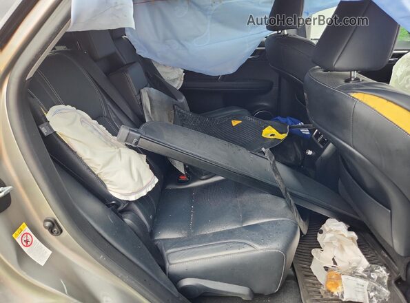 2T2BZMCA9JC153781 2018 LEXUS RX Silver უკანა სალონის ხედი