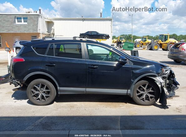 2T3JFREV5JW821426 2018 TOYOTA RAV4 Black Widok wnętrza 360 stopni