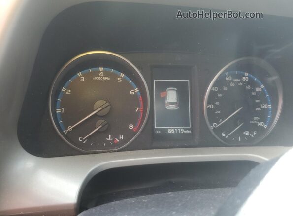 2T3RFREVXJW795666 2018 TOYOTA RAV4 Gray Вид щитка приладів