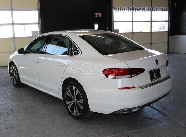 1VWSA7A37MC006922 2021 VOLKSWAGEN PASSAT White Դիմացի տեսք