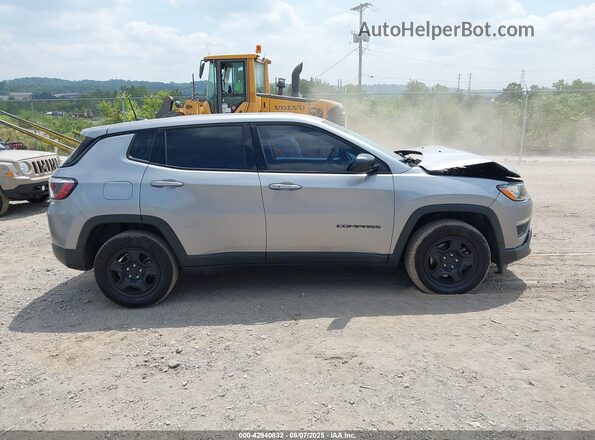 3C4NJCAB3JT462268 2018 JEEP COMPASS Silver Սալոնի 360 աստիճան տեսք
