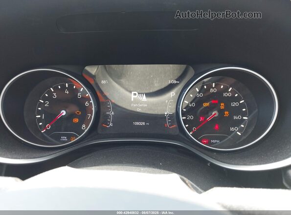 3C4NJCAB3JT462268 2018 JEEP COMPASS Silver Հետևի նստատեղերի տեսք