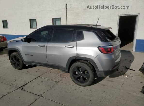 3C4NJDBB0JT396105 2018 JEEP COMPASS Серебряный Задняя левая четверть
