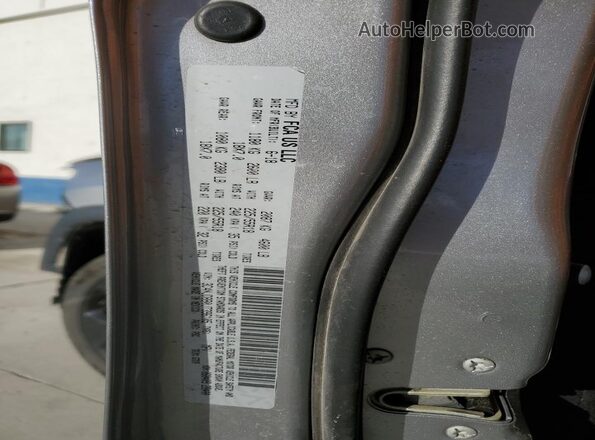 3C4NJDBB0JT396105 2018 JEEP COMPASS Серебряный Панорамный вид салона 360°